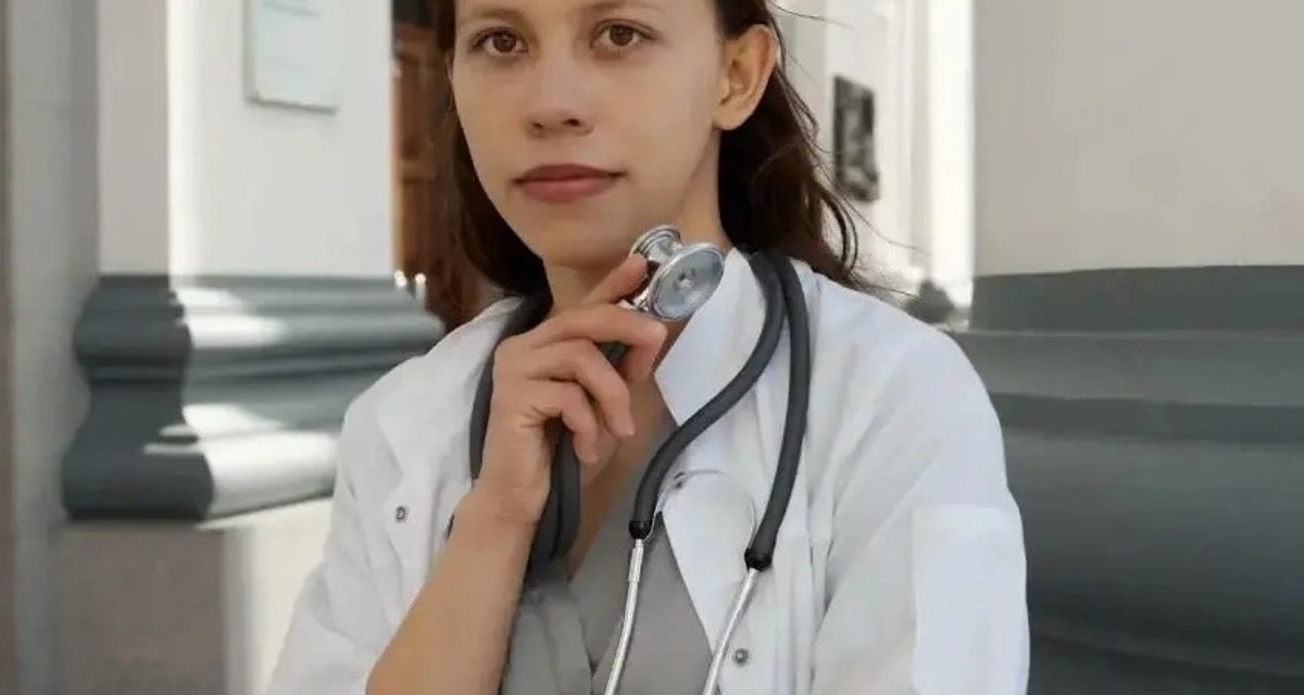 Лилия Кириллова уехала учиться в Читу, а вернулась земским фельдшером — теперь её знает всё село