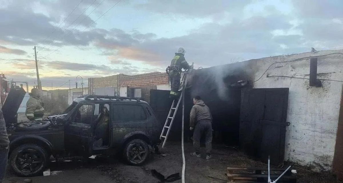 С начала октября в Забайкалье сгорели 15 автомобилей и гаражей