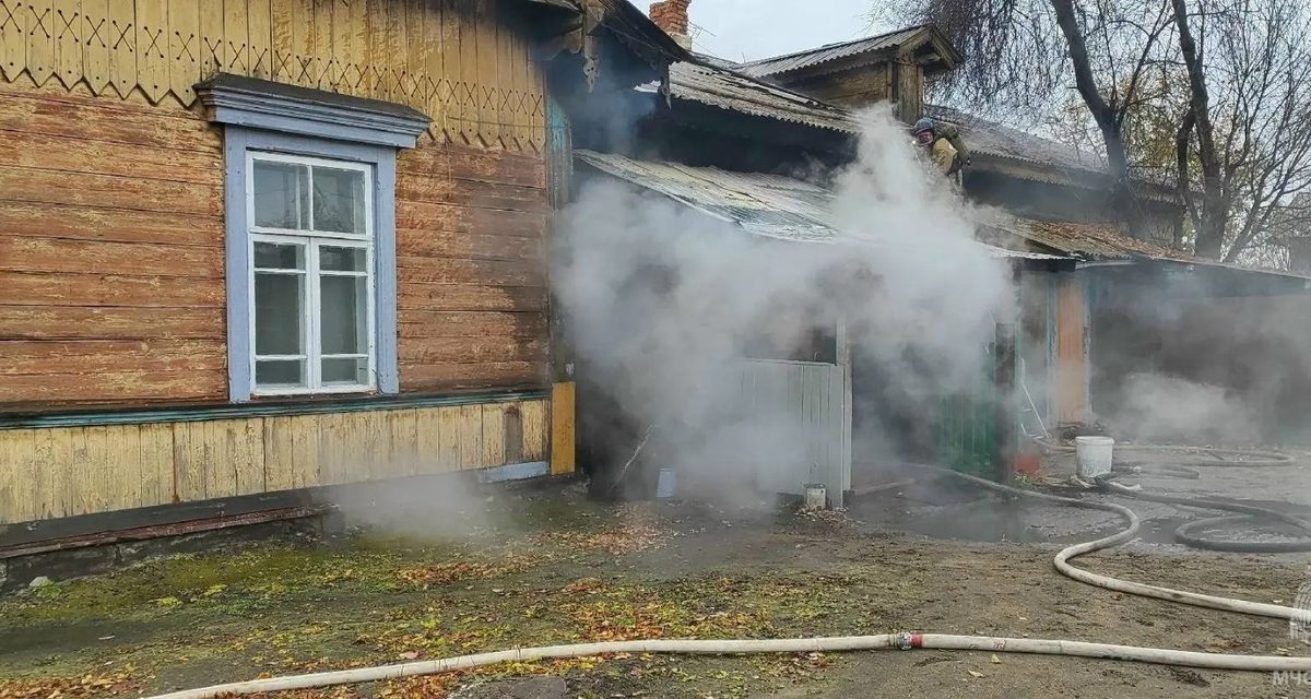 Мужчина скончался от ожогов после пожара в Нерчинске, ещё один человек погиб в ДТП
